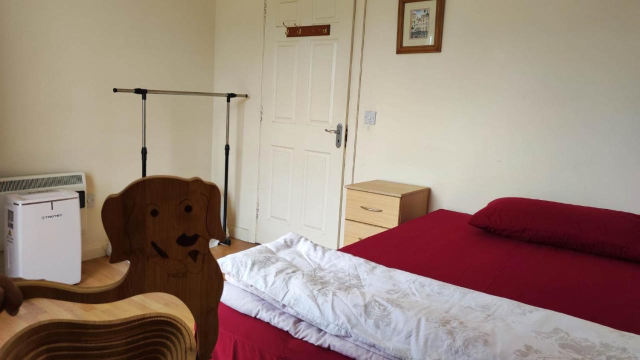 Budget-Friendly Self-Serve Lodging Galway Buitenkant foto