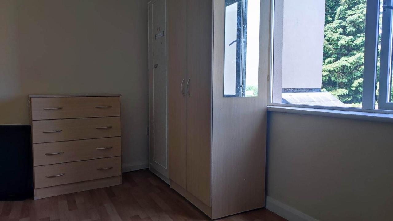 Budget-Friendly Self-Serve Lodging Galway Buitenkant foto
