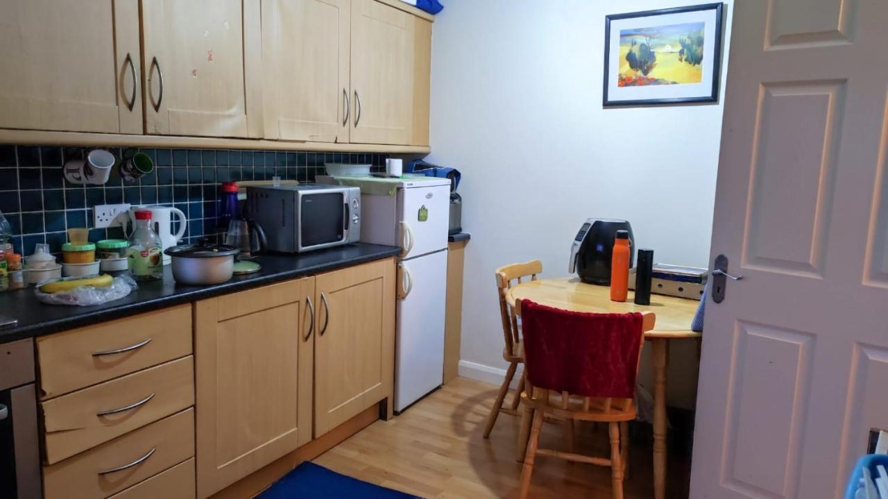 Budget-Friendly Self-Serve Lodging Galway Buitenkant foto